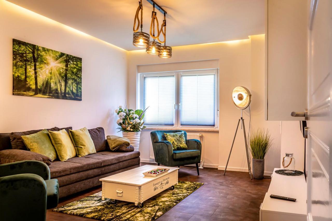 Komfortable Ferienwohnung In Halle Halle  Exterior photo